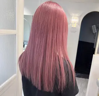 ロング fuwari 美白ショコラカラーのヘアスタイル
