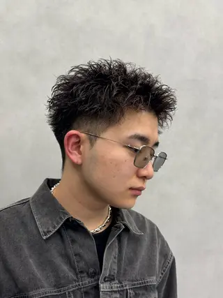 ショート パーマ メンズ 安藤 晴大のヘアスタイル