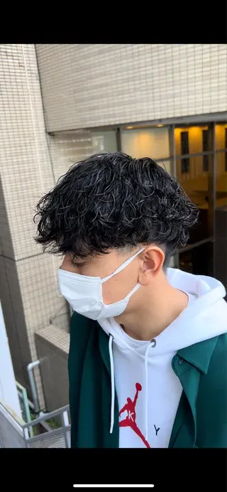 パーマ メンズ 曲がる縮毛矯正 LIBER 岩名のヘアスタイル