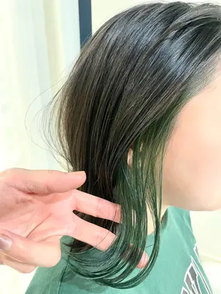 ショート 《インナーカラー》 YAMADAのヘアスタイル