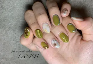 ネイル LAVISH 大和店 🤱子連れ大歓迎のネイルデザイン