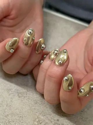 ネイル ネイルルーム チャームのネイルデザイン