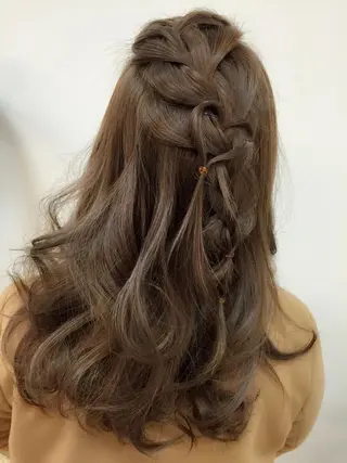 セミロング カラー ヘアアレンジ ブロンド/艶カラー/ レイヤー/MIKUのヘアスタイル