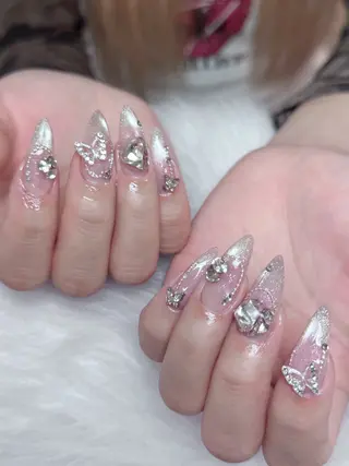 ネイル Lisa Nail Salonのネイルデザイン