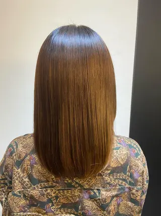 セミロング ハイトーンカラー 🦋yuri🦋のヘアスタイル