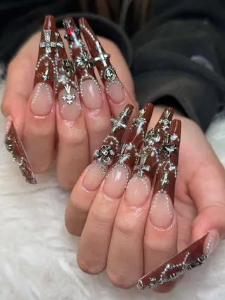 ネイル Lisa Nail Salonのネイルデザイン