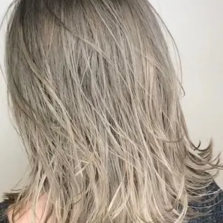 ショート カラー 髪質改善カラー韓国風 レイヤーtudaのヘアスタイル
