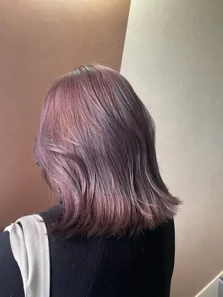 ミディアム カラー kana .のヘアスタイル