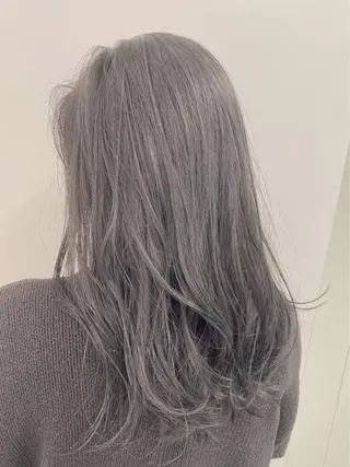 セミロング カラー ヘアアレンジ *［公式］札幌アカデ ミー🪄モデル募集のヘアスタイル