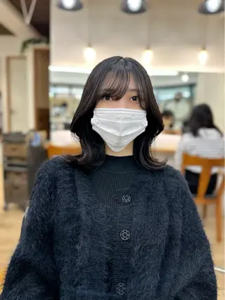 ミディアム カラー パーマ ヘアアレンジ メンズ キッズ ネイル マツエク・マツパ アイブロウ 似合せレイヤー/ 柔らか透明感カラーのヘアスタイル