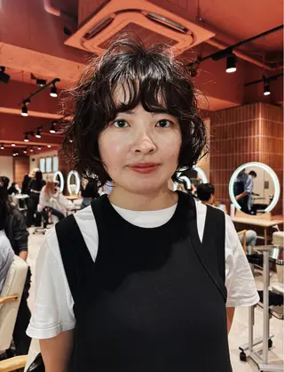 ショート パーマ 髪質改善　ネイル コトミ🐸のヘアスタイル