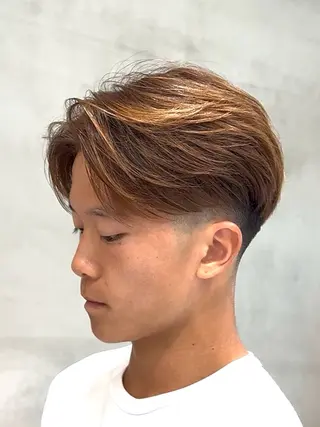 カラー 新谷 柚樹のヘアスタイル