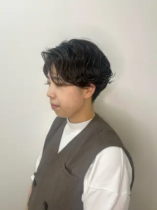 パーマ レナークウィズ　北川 愛璃のヘアスタイル