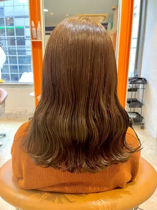 ミディアム カラー うしだ かおるのヘアスタイル
