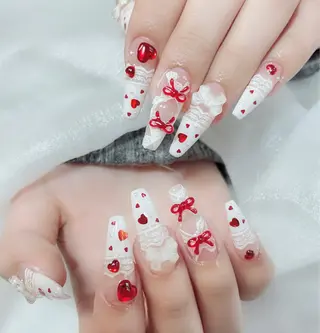 ネイル Amina nail salonのネイルデザイン