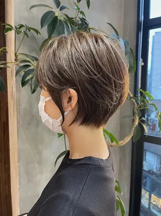 ショート カラー 🉐レイヤー/塩見 弘樹🉐渋谷のヘアスタイル