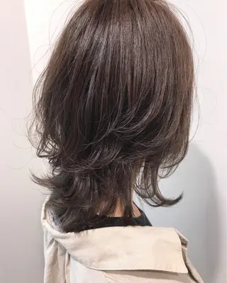 ミディアム レイヤー/大人ボブ| ワタナベ リョウカのヘアスタイル