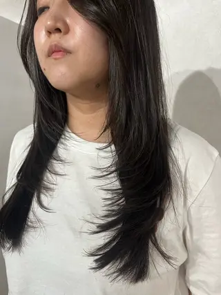 ロング anon Loemのヘアスタイル