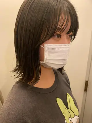ミディアム ムナカタ アカリのヘアスタイル