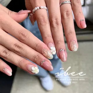 ネイル ibee nail 🤍yumiのネイルデザイン