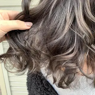 ミディアム 枚方 tomee 🦋南部　しほ🦋のヘアスタイル