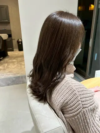 セミロング カラー 木村 友泉のヘアスタイル