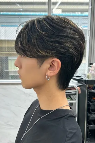 ショート カラー メンズ メンズスタイリスト 前田雄輝のヘアスタイル
