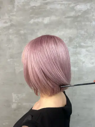 ショート カラー 💜Noa /艶髪ハイトーン💫のヘアスタイル