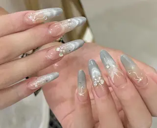 ネイル Pure&Rich Nailのネイルデザイン