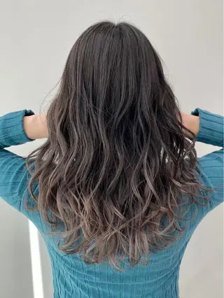セミロング ヘアアレンジ ミルクティーハイトー ン💖Mikaのヘアスタイル
