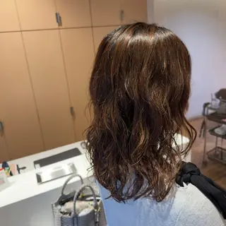 セミロング パーマ 松浦 麻衣のヘアスタイル