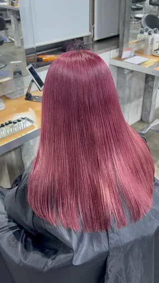 ロング カラー 透明感ベージュ/ レイヤー縮毛矯正のヘアスタイル