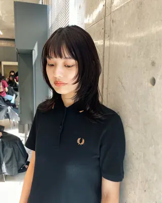 ミディアム 佐伯 和佳のヘアスタイル