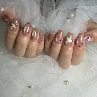 ネイル 里見 麗のネイルデザイン
