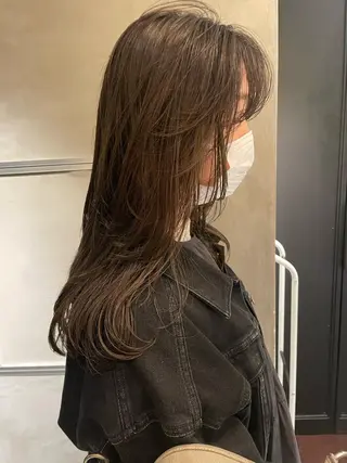 ロング カラー 大人girly🛋️ 🤍yukakoのヘアスタイル