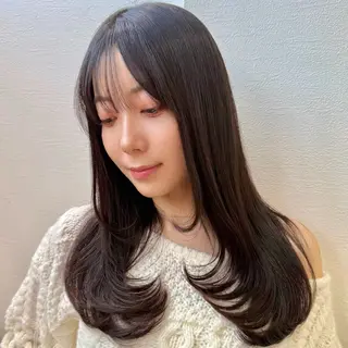 セミロング カラー 髪質改善【縮毛矯正】 北千住 田邉 澪のヘアスタイル