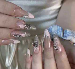 ネイル Pure&Rich Nailのネイルデザイン