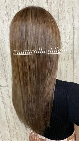 ロング 勝河 怜楊のヘアスタイル