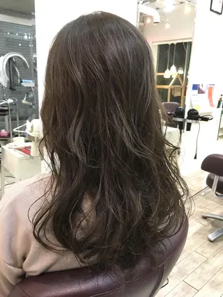 セミロング カラー 中村 よしひでのヘアスタイル