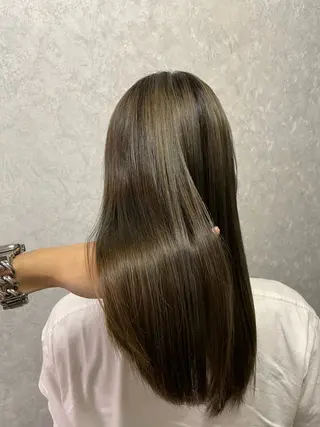 セミロング 深夜美容師 SHOEIのヘアスタイル