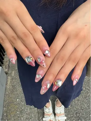 ネイル LAVISH 大和店 🤱子連れ大歓迎のネイルデザイン