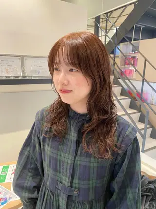 セミロング 🌷【暖色艶カラー】 shiori🌷のヘアスタイル