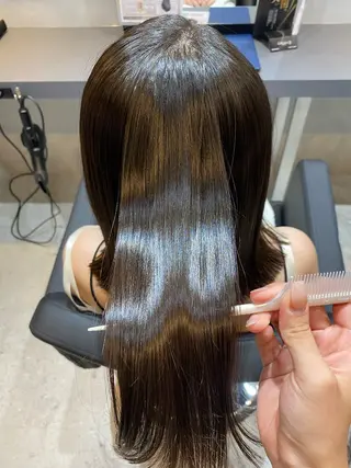 セミロング 白井 音羽のヘアスタイル