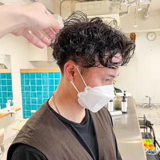 ショート パーマ メンズ スパイキーショート/ メンズヘア/hugeのヘアスタイル