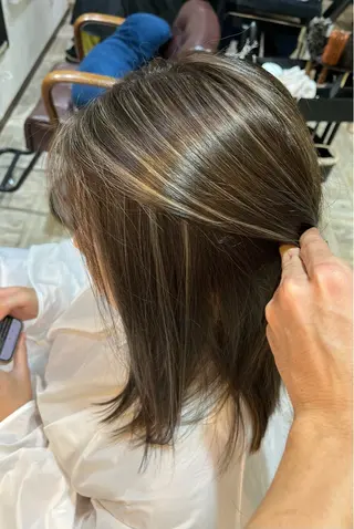 ミディアム 艶カラー/縮毛矯正 まなとのヘアスタイル