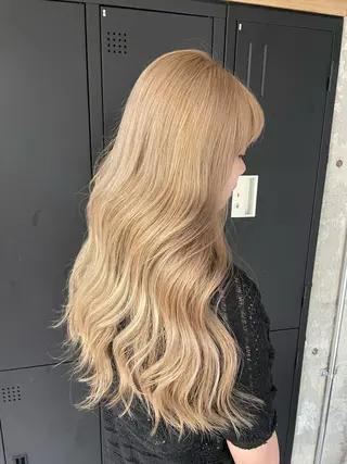 ロング 🦋MAHO🦋 デザインカラーのヘアスタイル