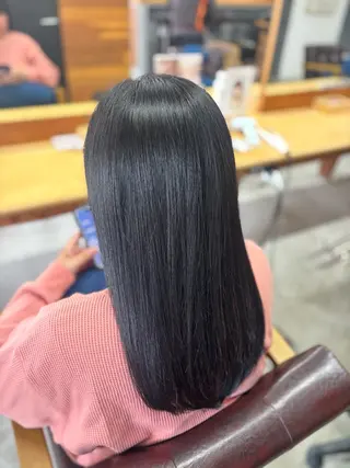 ミディアム カラー 川内 美瑚のヘアスタイル
