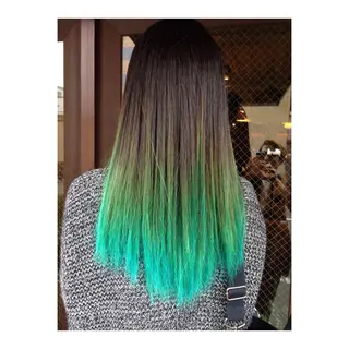 カラー やまもと すぐるのヘアスタイル