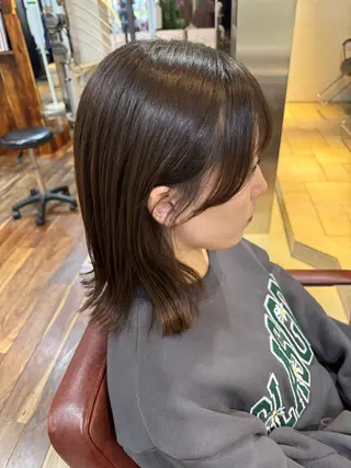 ミディアム 透明感カラー🌱 🍑Kotone🍑のヘアスタイル