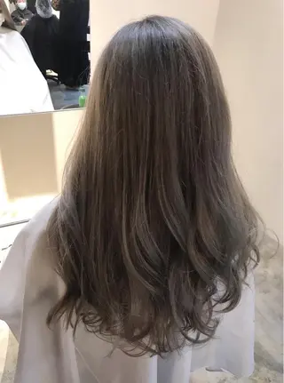 ロング カラー RHAIRSALON 西山梓のヘアスタイル